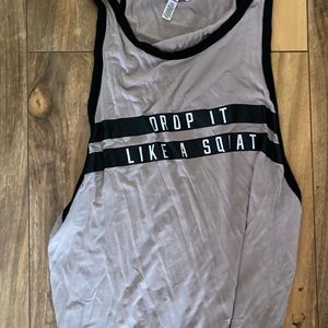 Vs drop it like a squat muscle tee